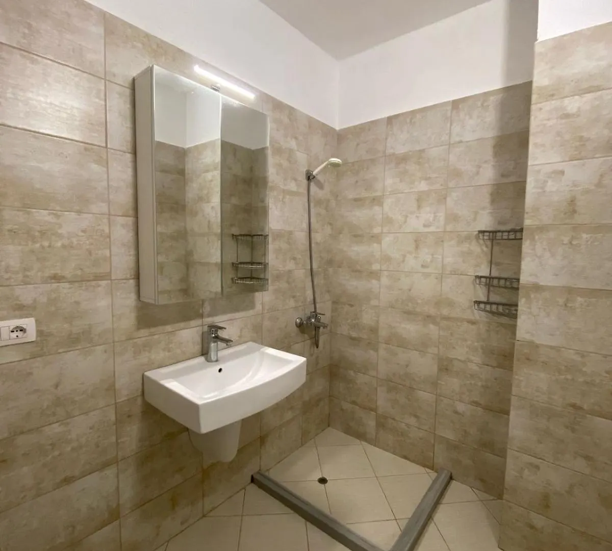 Alvi Apartment 1 Sarande